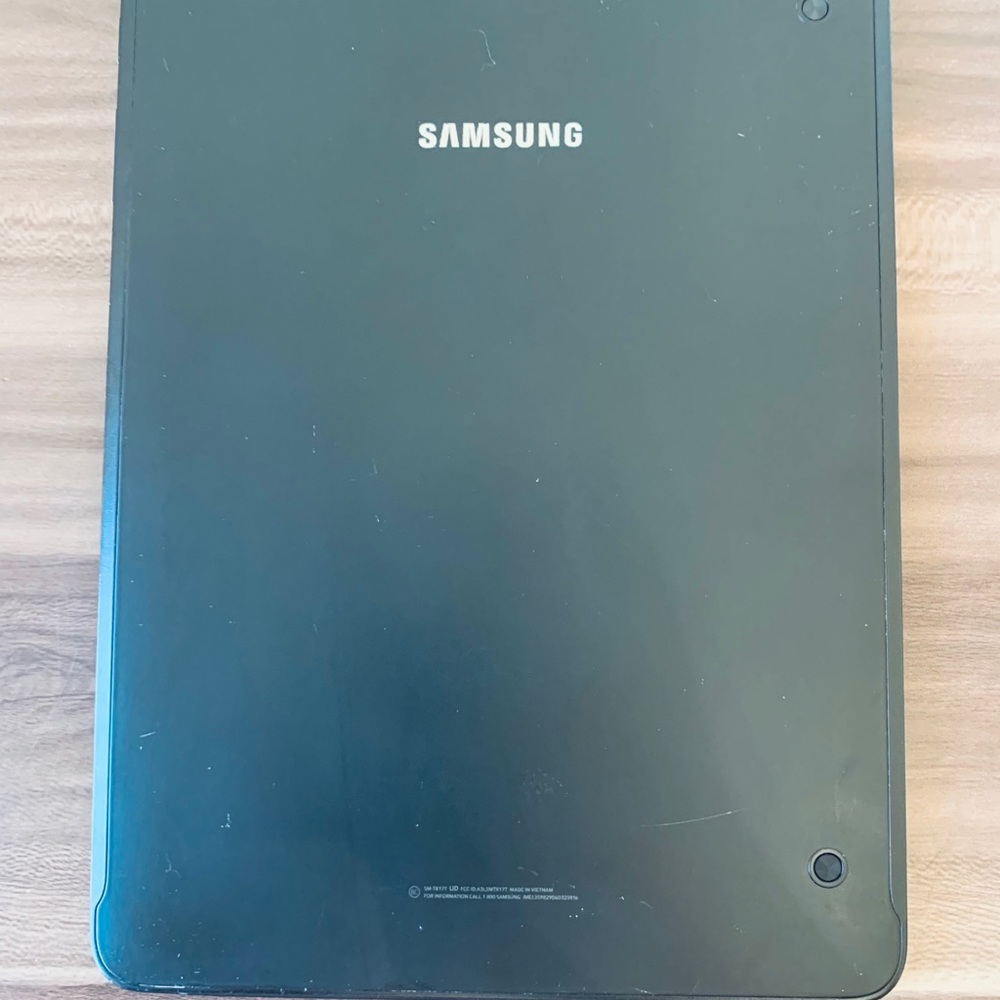 Samsung Tablet - Picture 5 of 6